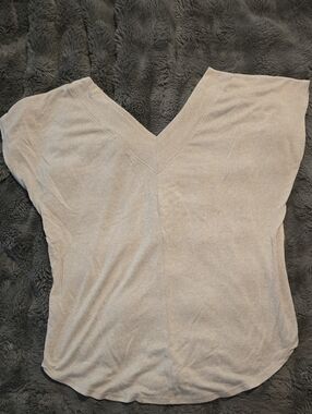 V-Neck Short Sleeve Tunic Top - Light Beige